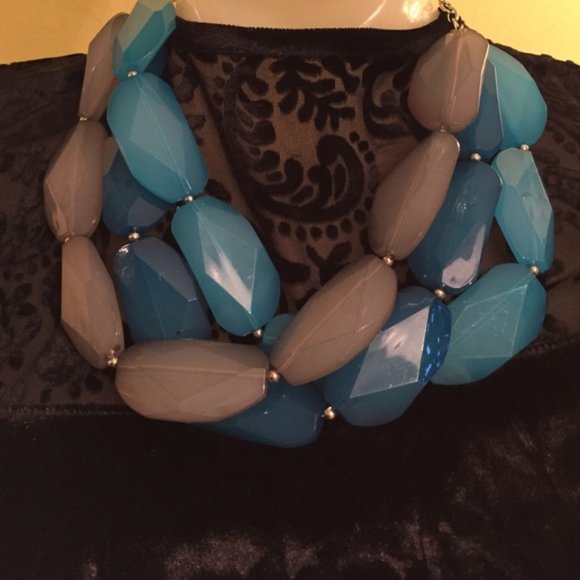 Gypsy Seoul Jewelry - New! 3 Tone Necklace